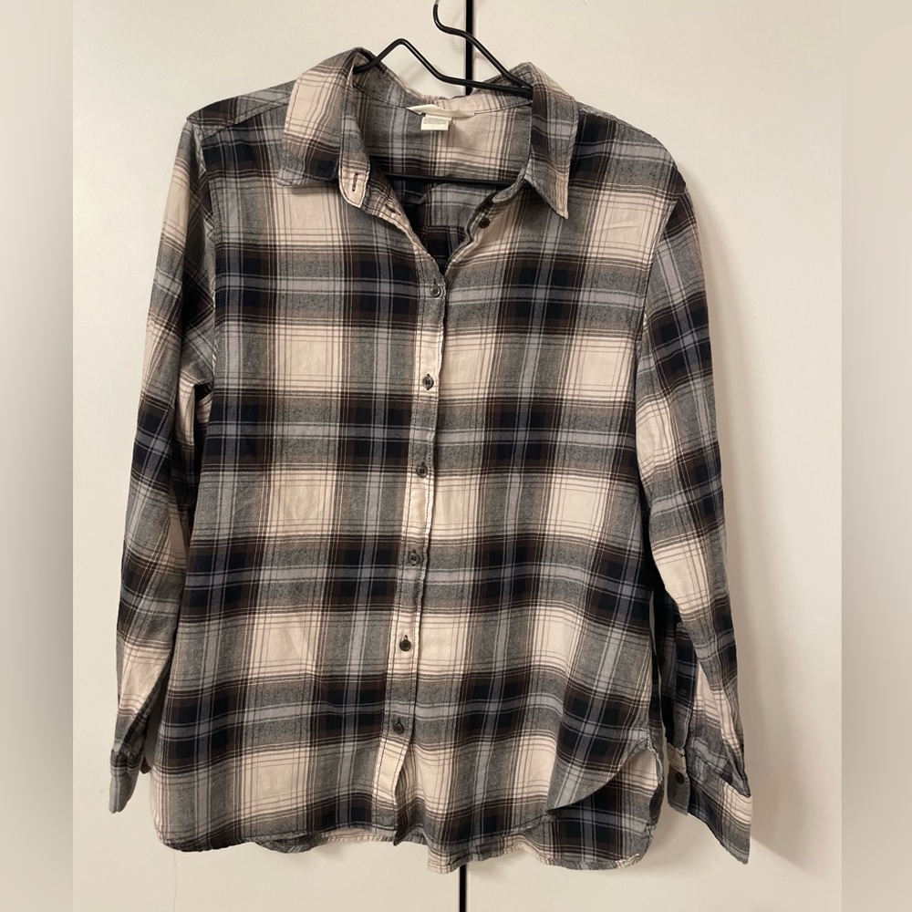 H&M brown plaid button down shirt size medium